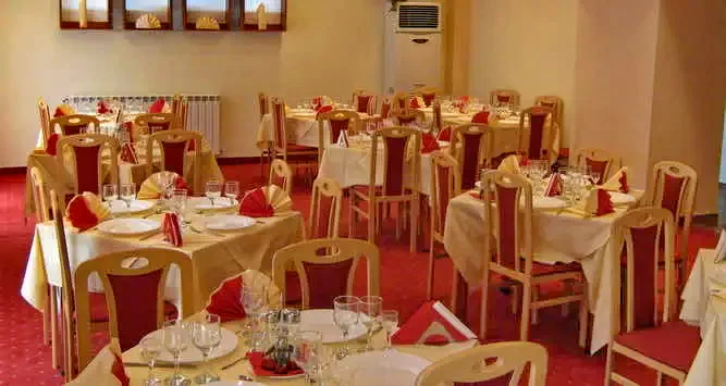 Băile Herculane Cazare | Pensiune turistică (K0878-12) Imaginea poate fi supusă drepturilor de autor. Se recomandă contactarea titularului drepturilor.