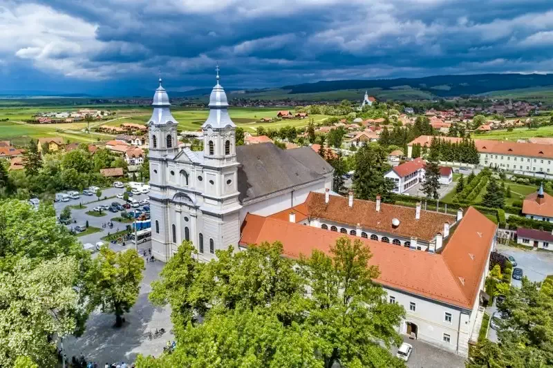 Csíkszereda Szállás | Hotel** (K1402-45) A kép szerzői jogvédelem alatt állhat. Javasolt a kapcsolatfelvétel a jog tulajdonossal.