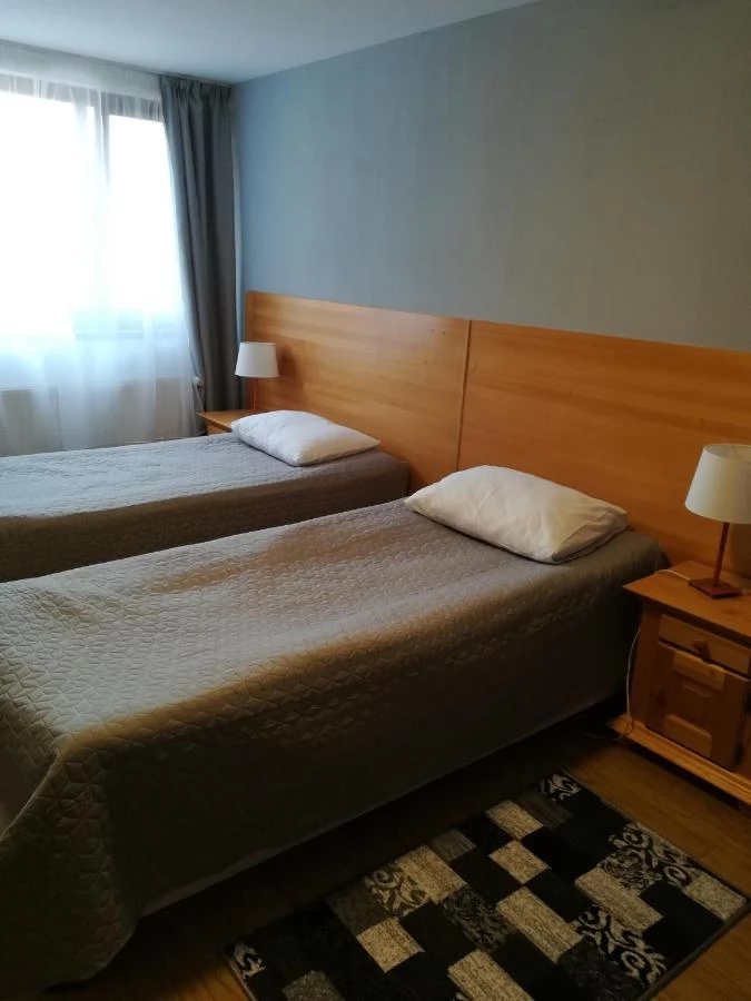Caransebeș Cazare | Pensiune (K1457-11) Imaginea poate fi supusă drepturilor de autor. Se recomandă contactarea titularului drepturilor.