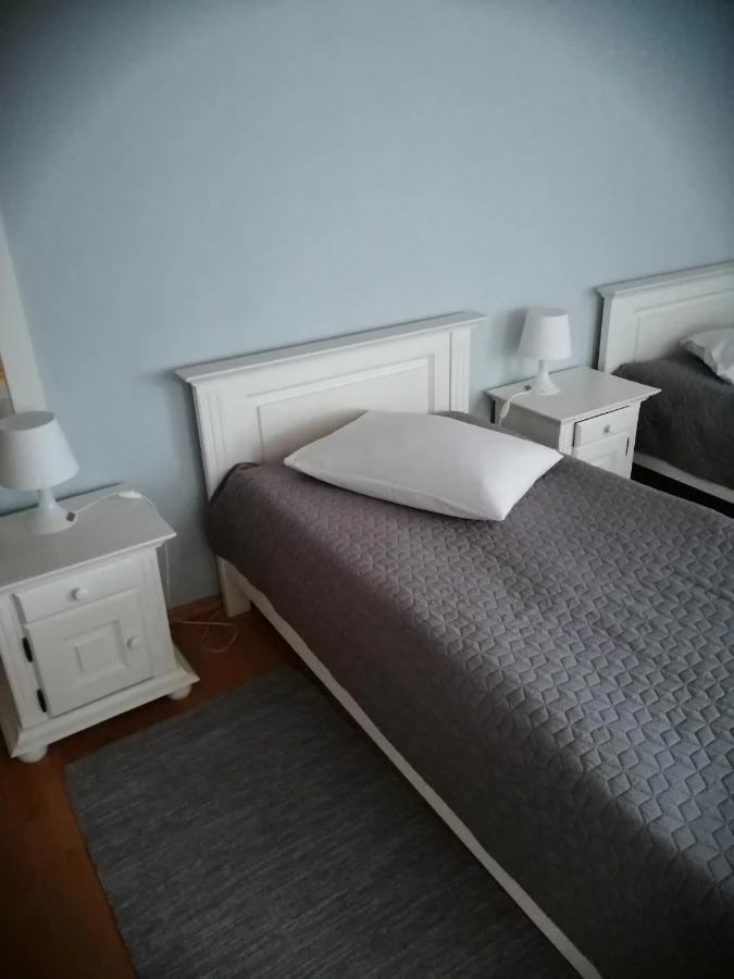 Caransebeș Cazare | Pensiune (K1457-29) Imaginea poate fi supusă drepturilor de autor. Se recomandă contactarea titularului drepturilor.