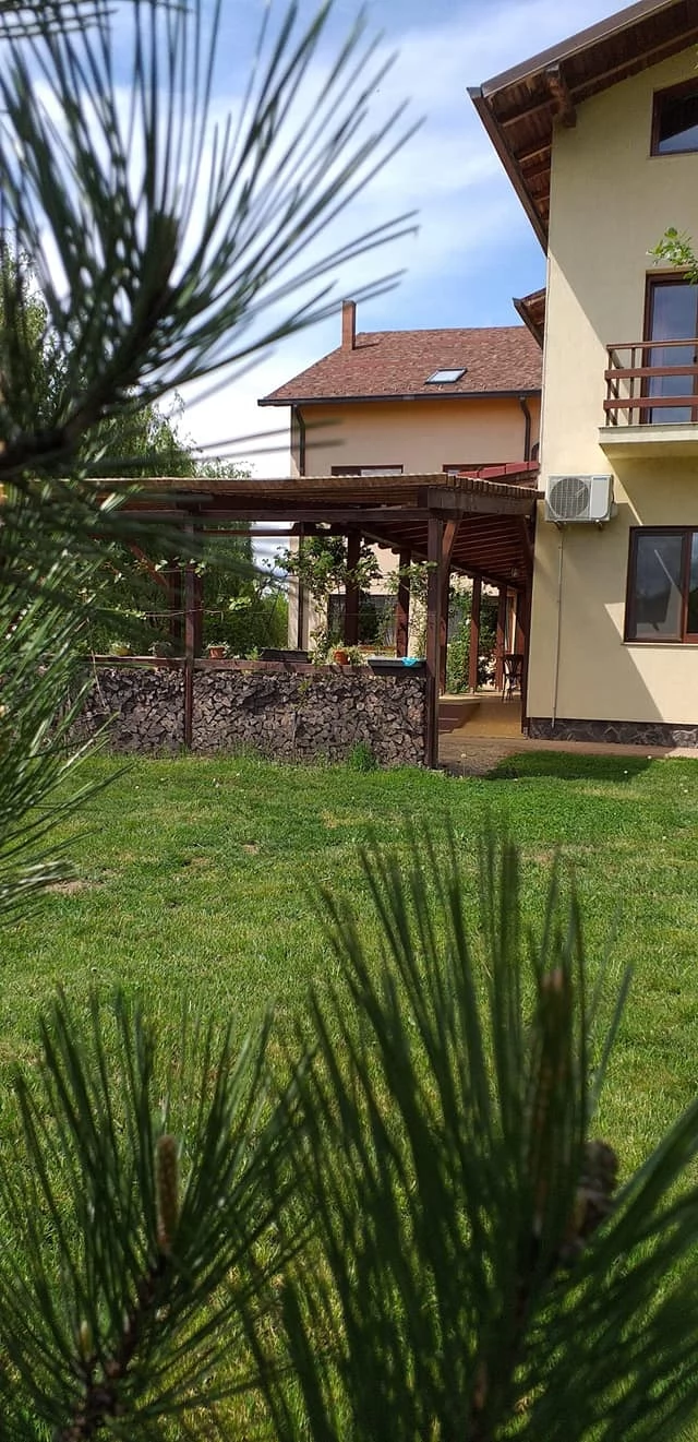 Caransebeș Cazare | Pensiune (K1457-50) Imaginea poate fi supusă drepturilor de autor. Se recomandă contactarea titularului drepturilor.