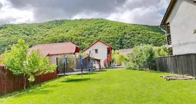 Praid Cazare | Pensiune (K0140-11) Imaginea poate fi supusă drepturilor de autor. Se recomandă contactarea titularului drepturilor.