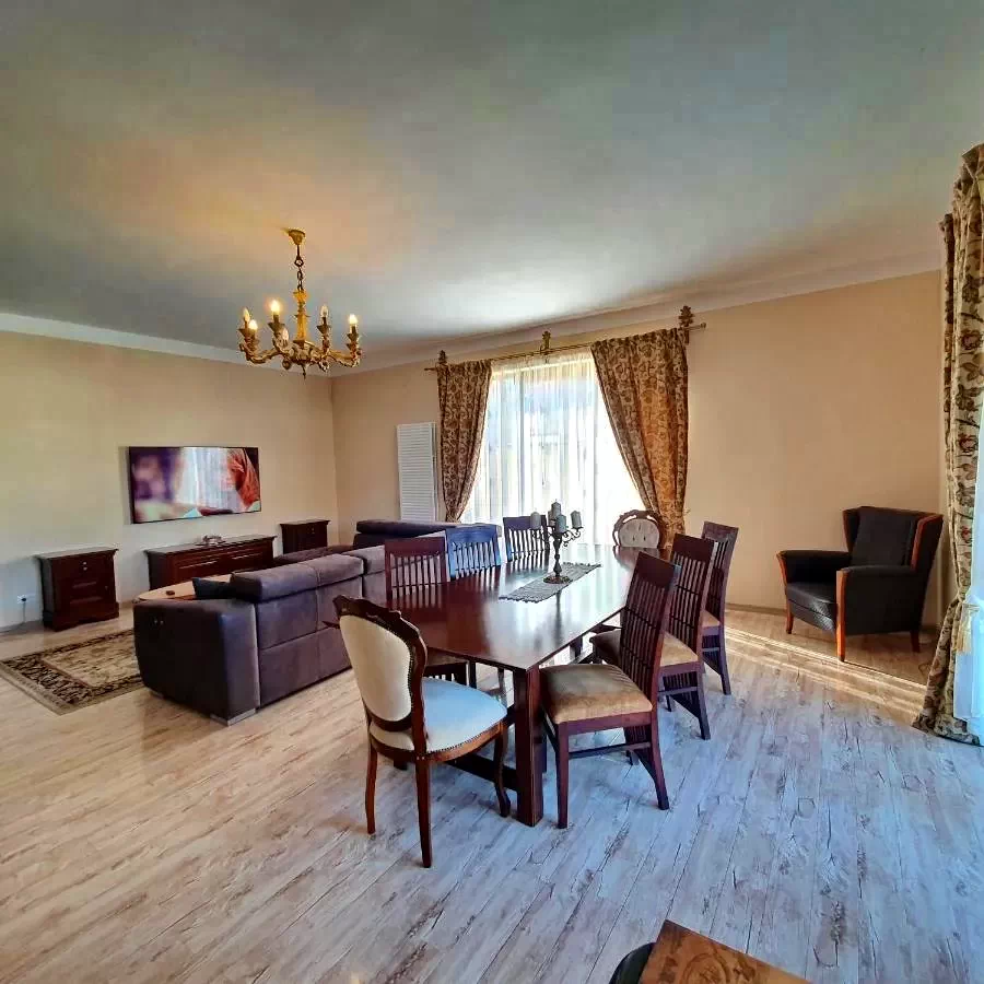 Nagyvárad Szállás | Vendégház (K0686-6) A kép szerzői jogvédelem alatt állhat. Javasolt a kapcsolatfelvétel a jog tulajdonossal.