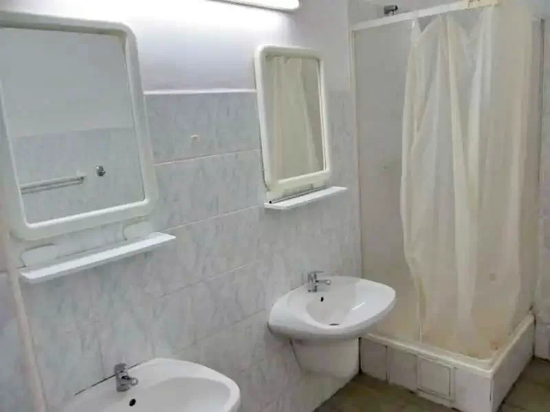 Nagyvárad Szállás | Hostel (K0954-8) A kép szerzői jogvédelem alatt állhat. Javasolt a kapcsolatfelvétel a jog tulajdonossal.