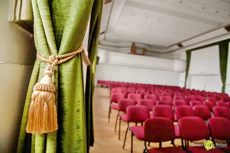 Oradea Cazare | Vilă turistică (K0954-12) Imaginea poate fi supusă drepturilor de autor. Se recomandă contactarea titularului drepturilor.