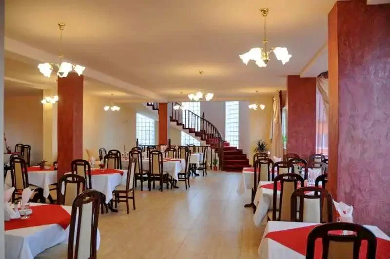 Sânmartin Cazare | Motel (K0956-4) Imaginea poate fi supusă drepturilor de autor. Se recomandă contactarea titularului drepturilor.