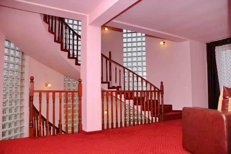 Sânmartin Cazare | Motel (K0956-9) Imaginea poate fi supusă drepturilor de autor. Se recomandă contactarea titularului drepturilor.