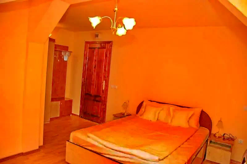 Sânmartin Cazare | Motel (K0956-14) Imaginea poate fi supusă drepturilor de autor. Se recomandă contactarea titularului drepturilor.