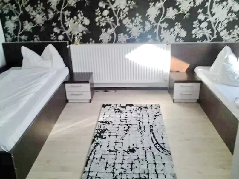 Sânmartin Cazare | Motel (K0956-30) Imaginea poate fi supusă drepturilor de autor. Se recomandă contactarea titularului drepturilor.