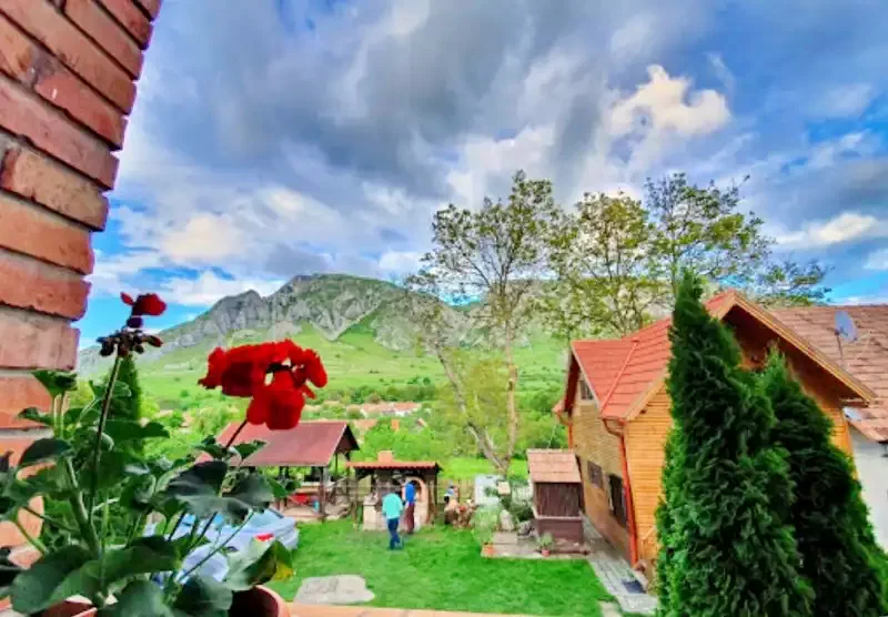 Szállás Rimetea - Pensiunea Panoráma** | Torockó - Panoráma Panzió**. A kép szerzői jogvédelem alatt állhat. Javasolt a kapcsolatfelvétel a jog tulajdonossal.