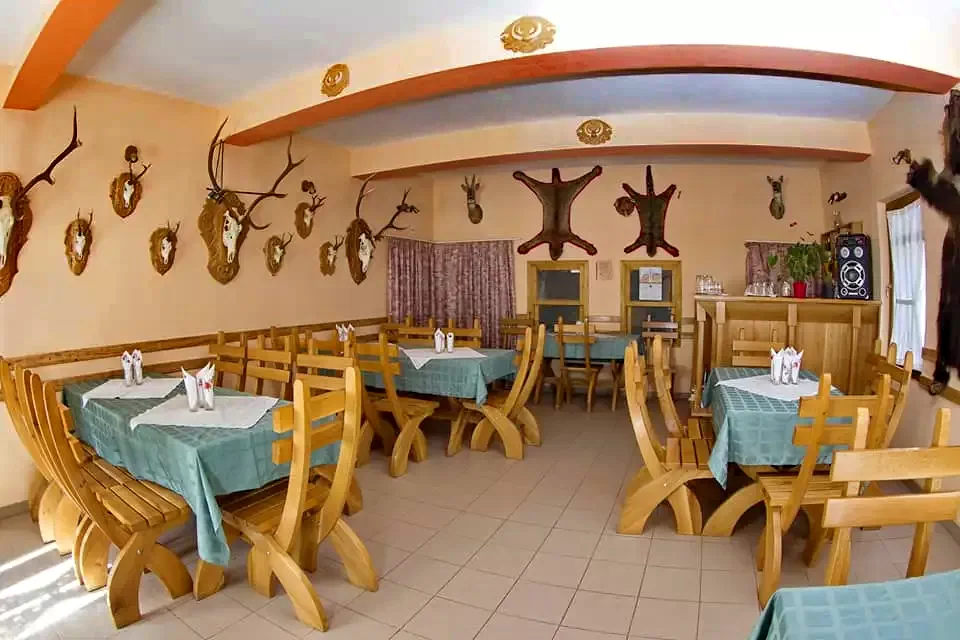 Băile Tușnad Cazare | Motel (K0584-9) Imaginea poate fi supusă drepturilor de autor. Se recomandă contactarea titularului drepturilor.