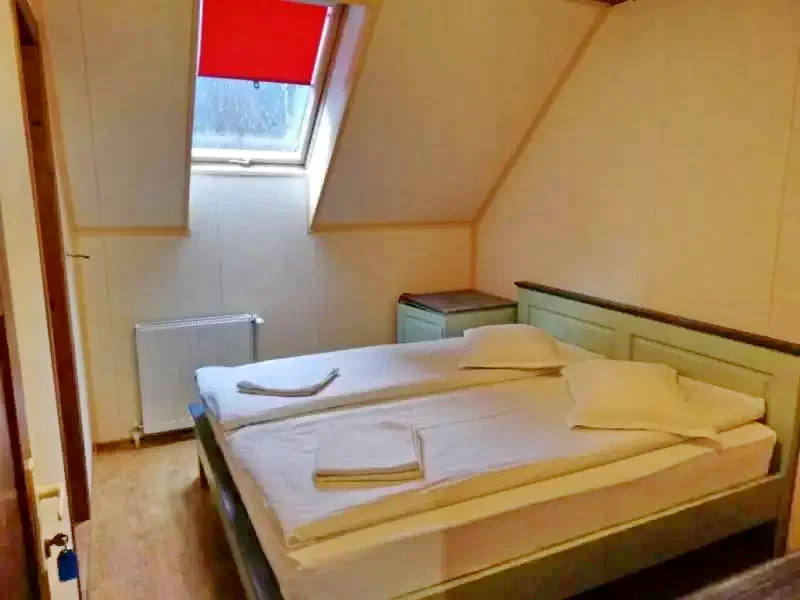 Băile Tușnad Cazare | Motel (K0584-21) Imaginea poate fi supusă drepturilor de autor. Se recomandă contactarea titularului drepturilor.