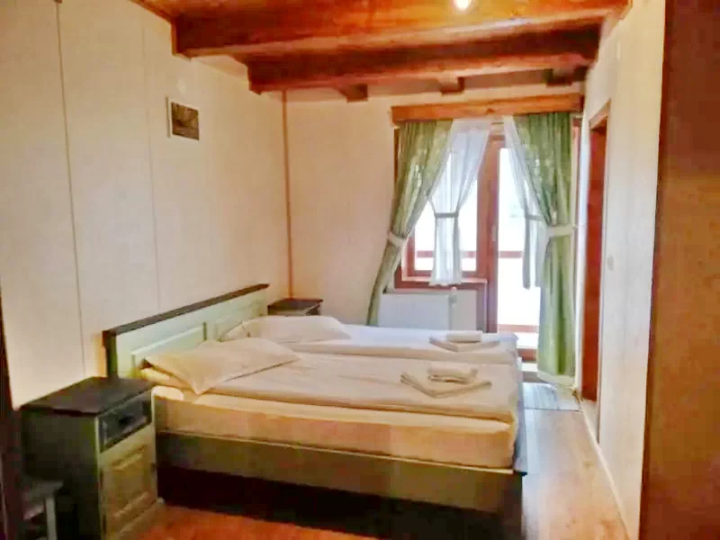 Băile Tușnad Cazare | Motel (K0584-22) Imaginea poate fi supusă drepturilor de autor. Se recomandă contactarea titularului drepturilor.