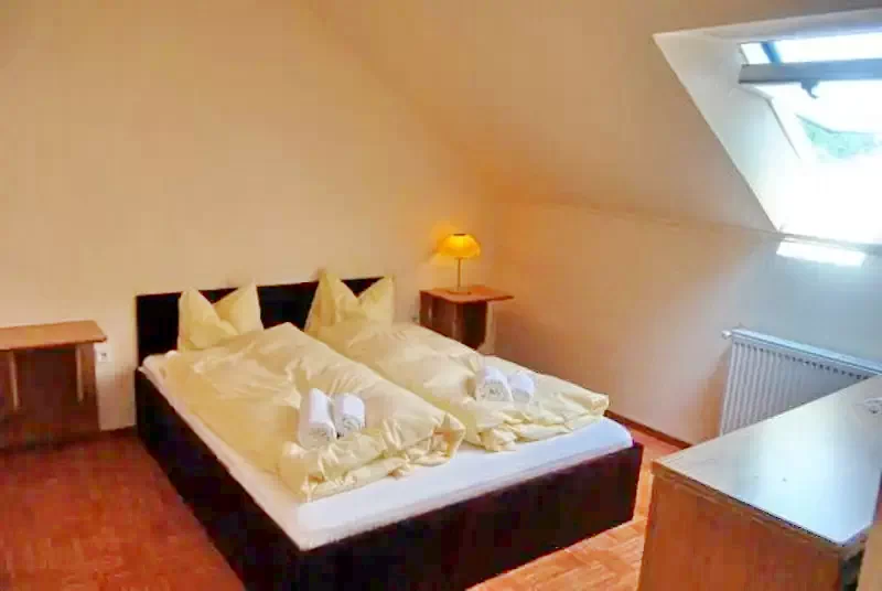 Băile Tușnad Cazare | Camping / Popas turistic (K0631-11) Imaginea poate fi supusă drepturilor de autor. Se recomandă contactarea titularului drepturilor.