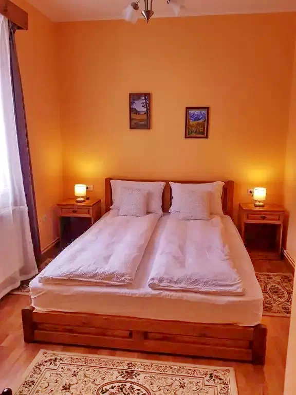 Tusnádfürdő Szállás | Villa (K0687-12) A kép szerzői jogvédelem alatt állhat. Javasolt a kapcsolatfelvétel a jog tulajdonossal.