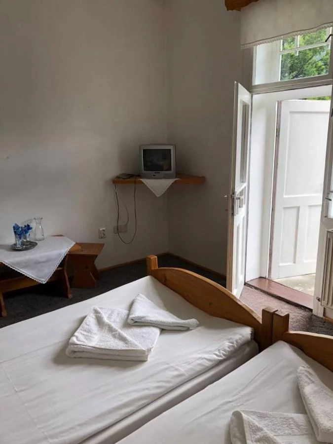 Szállás Băile Tușnad Vila Manyi *** | Tusnádfürdő - Manyi Villa ***. A kép szerzői jogvédelem alatt állhat. Javasolt a kapcsolatfelvétel a jog tulajdonossal.