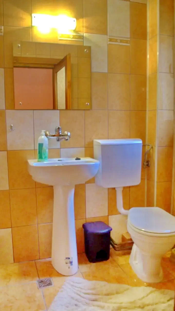 Szállás Băile Tușnad - Casa de Oaspeți Viragh Ibolya | Tusnádfürdő - Virágh Ibolya Vendégház. A kép szerzői jogvédelem alatt állhat. Javasolt a kapcsolatfelvétel a jog tulajdonossal.
