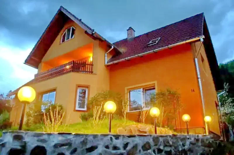 Szállás Băile Tușnad - Casa de Oaspeți Viragh Ibolya | Tusnádfürdő - Virágh Ibolya Vendégház. A kép szerzői jogvédelem alatt állhat. Javasolt a kapcsolatfelvétel a jog tulajdonossal.