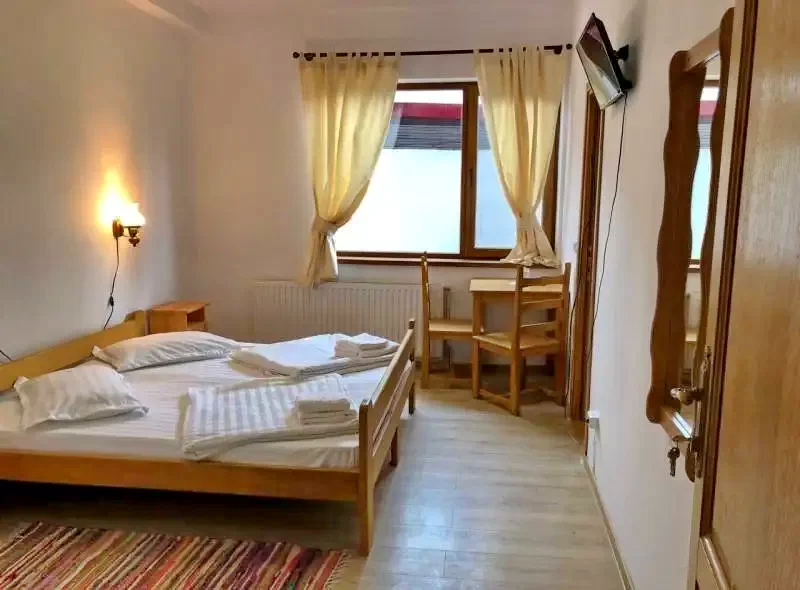 Băile Tușnad Cazare | Camping / Popas turistic (K1279-4) Imaginea poate fi supusă drepturilor de autor. Se recomandă contactarea titularului drepturilor.