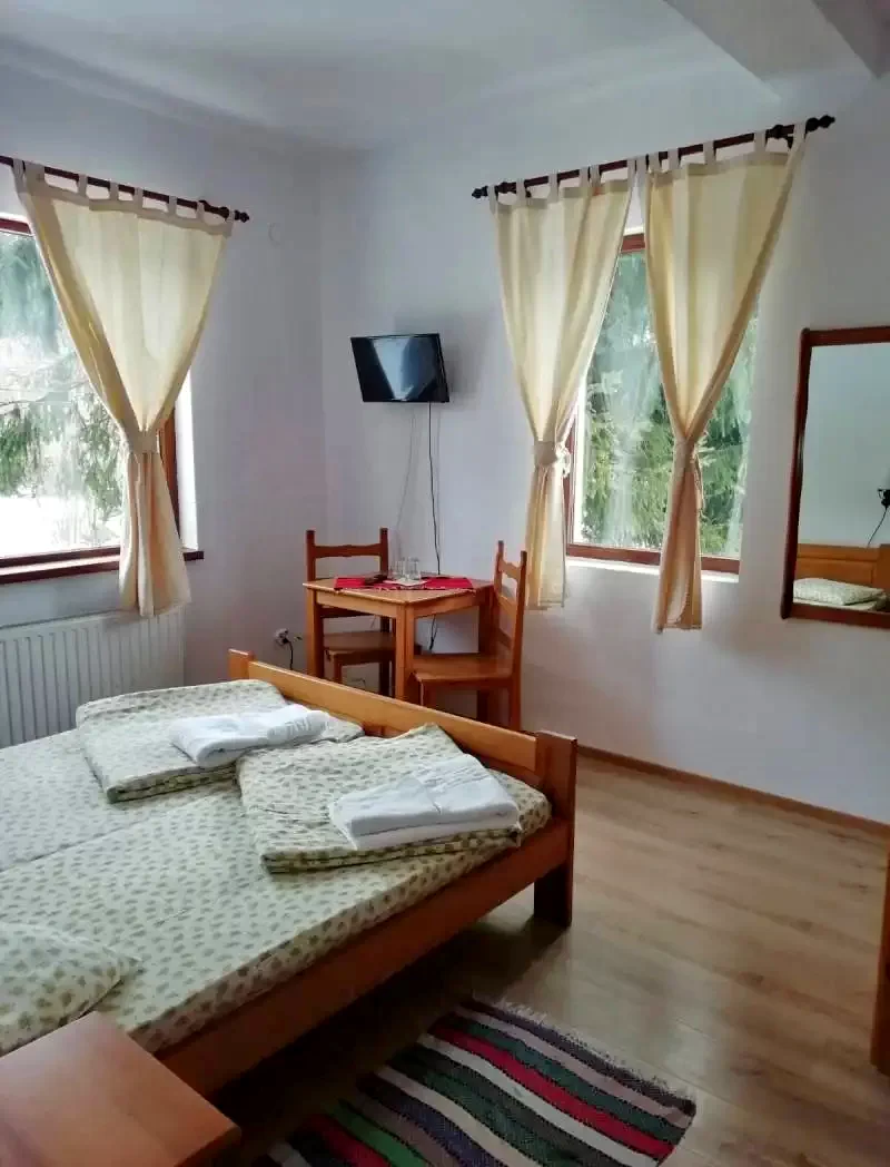 Băile Tușnad Cazare | Camping / Popas turistic (K1279-5) Imaginea poate fi supusă drepturilor de autor. Se recomandă contactarea titularului drepturilor.