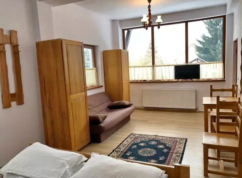Tusnádfürdő Szállás | Villa (K1279-9) A kép szerzői jogvédelem alatt állhat. Javasolt a kapcsolatfelvétel a jog tulajdonossal.