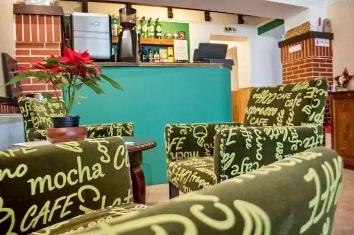 Tusnádfürdő Szállás | Turisztikai panzió (K1290-5) A kép szerzői jogvédelem alatt állhat. Javasolt a kapcsolatfelvétel a jog tulajdonossal.