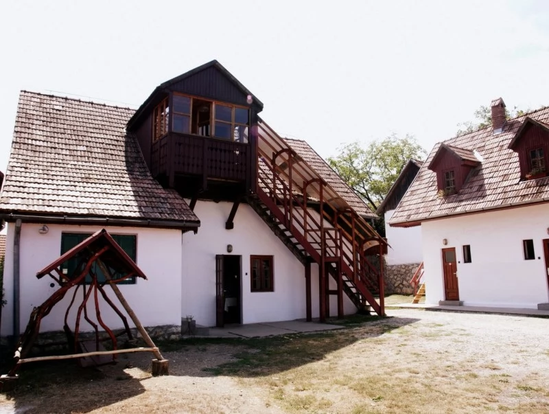 Szállás Rimetea - Centru de Tineret Casa Tóbiás | Torockó Tobiás ház, Brassai alapitványi szálló. A kép szerzői jogvédelem alatt állhat. Javasolt a kapcsolatfelvétel a jog tulajdonossal.