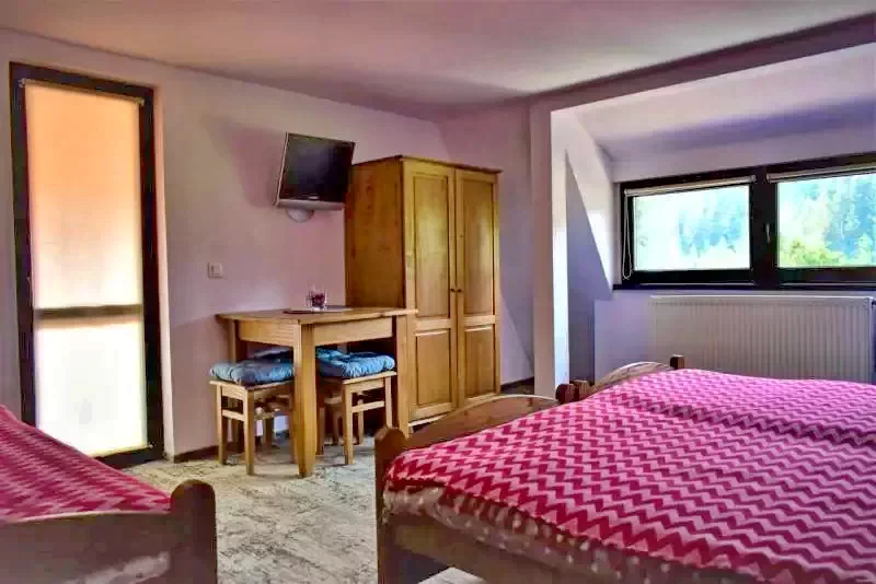Băile Tușnad Cazare | Motel (K1291-30) Imaginea poate fi supusă drepturilor de autor. Se recomandă contactarea titularului drepturilor.