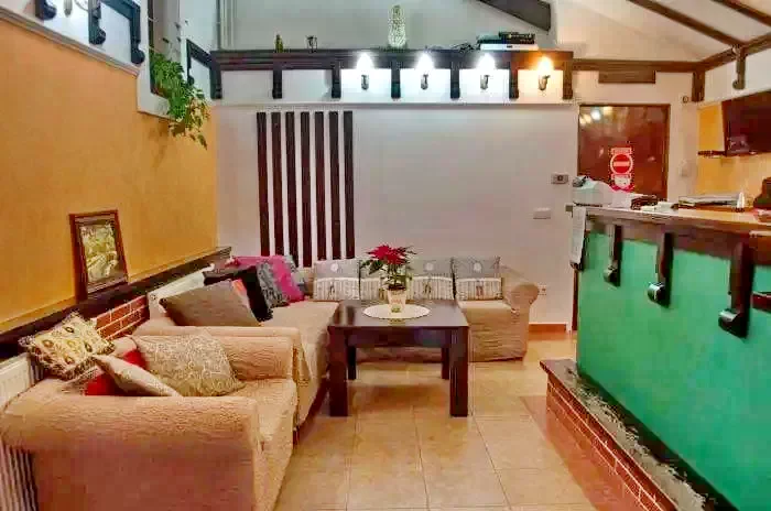 Tusnádfürdő Szállás | Turisztikai panzió (K1292-2) A kép szerzői jogvédelem alatt állhat. Javasolt a kapcsolatfelvétel a jog tulajdonossal.