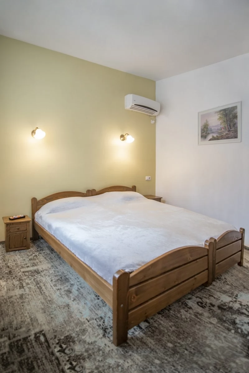 Băile Tușnad Cazare | Pensiune turistică (K1292-17) Imaginea poate fi supusă drepturilor de autor. Se recomandă contactarea titularului drepturilor.