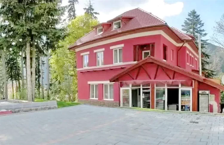 Tusnádfürdő Szállás | Turisztikai panzió (K1292-65) A kép szerzői jogvédelem alatt állhat. Javasolt a kapcsolatfelvétel a jog tulajdonossal.