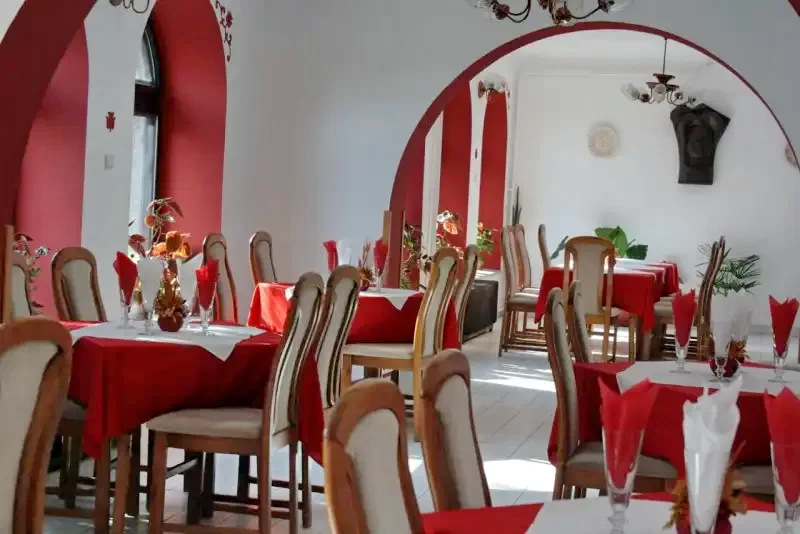 Szállás Sovata -  Hotel Tivoli **+ | Szováta - Tivoli Hotel **+. A kép szerzői jogvédelem alatt állhat. Javasolt a kapcsolatfelvétel a jog tulajdonossal.