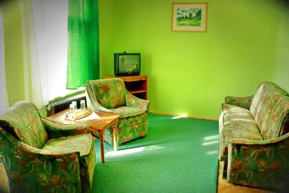 Szállás Sovata -  Hotel Tivoli **+ | Szováta - Tivoli Hotel **+. A kép szerzői jogvédelem alatt állhat. Javasolt a kapcsolatfelvétel a jog tulajdonossal.