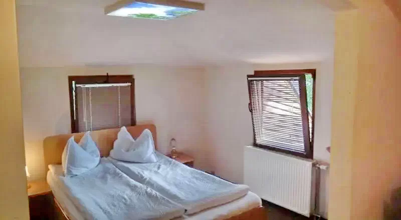 Sovata Cazare | Vila (K0063-18) Imaginea poate fi supusă drepturilor de autor. Se recomandă contactarea titularului drepturilor.
