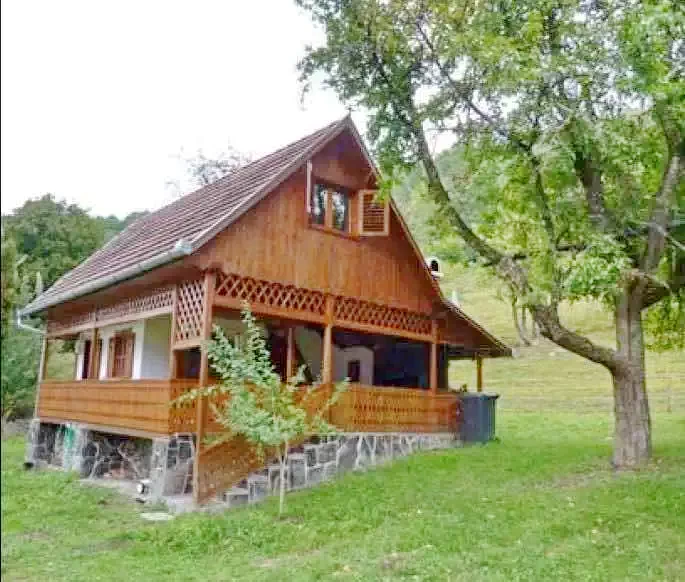 Zeteváralja Szállás | Üdülőfalu (K0500-19) A kép szerzői jogvédelem alatt állhat. Javasolt a kapcsolatfelvétel a jog tulajdonossal.