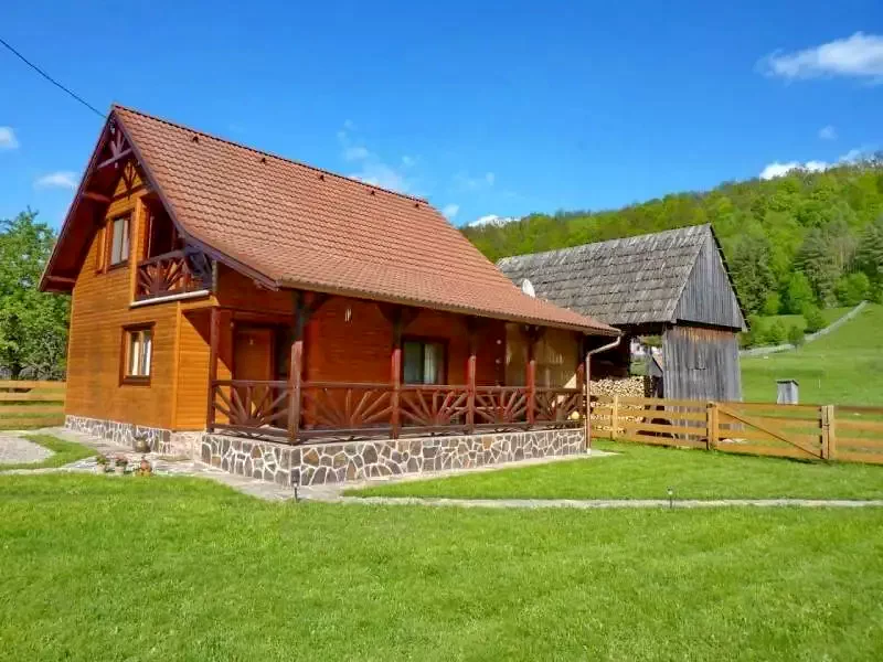 Zeteváralja Szállás | Kulcsosház (K0528-2) A kép szerzői jogvédelem alatt állhat. Javasolt a kapcsolatfelvétel a jog tulajdonossal.