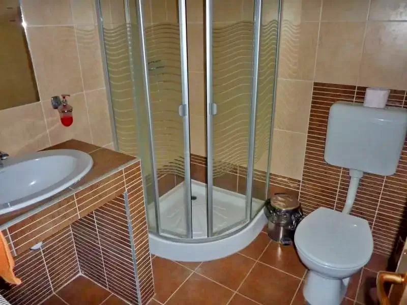 Zeteváralja Szállás | Üdülőfalu (K0614-40) A kép szerzői jogvédelem alatt állhat. Javasolt a kapcsolatfelvétel a jog tulajdonossal.