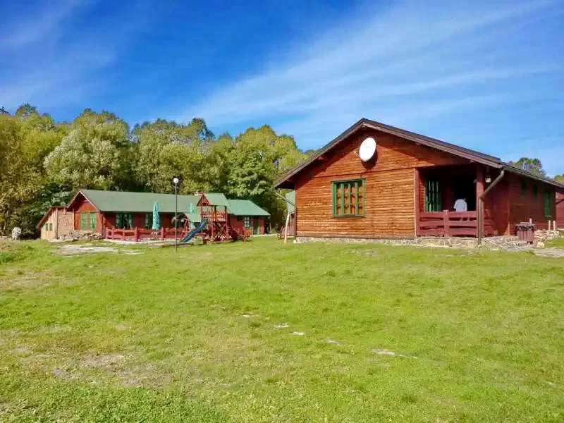 Zeteváralja Szállás | Üdülőfalu (K0614-45) A kép szerzői jogvédelem alatt állhat. Javasolt a kapcsolatfelvétel a jog tulajdonossal.