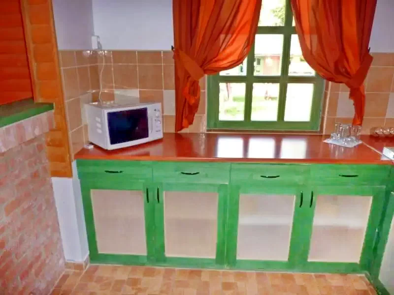 Sub Cetate Cazare | Sat de vacanță (K0614-50) Imaginea poate fi supusă drepturilor de autor. Se recomandă contactarea titularului drepturilor.