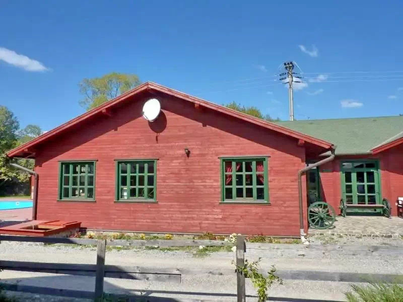 Sub Cetate Cazare | Sat de vacanță (K0614-62) Imaginea poate fi supusă drepturilor de autor. Se recomandă contactarea titularului drepturilor.