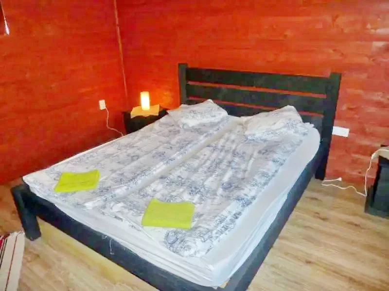 Zeteváralja Szállás | Üdülőfalu (K0614-71) A kép szerzői jogvédelem alatt állhat. Javasolt a kapcsolatfelvétel a jog tulajdonossal.