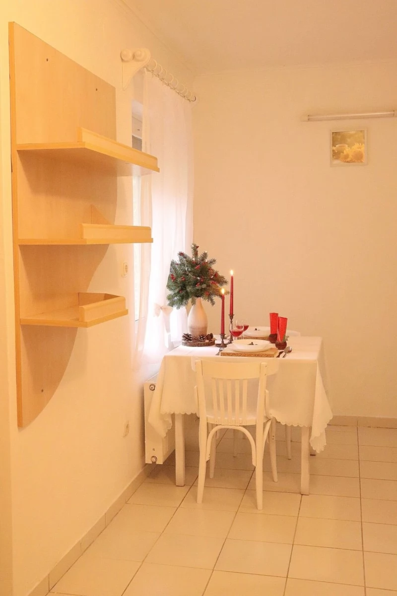 Gyula Szállás | Apartman (K0936-8) A kép szerzői jogvédelem alatt állhat. Javasolt a kapcsolatfelvétel a jog tulajdonossal.