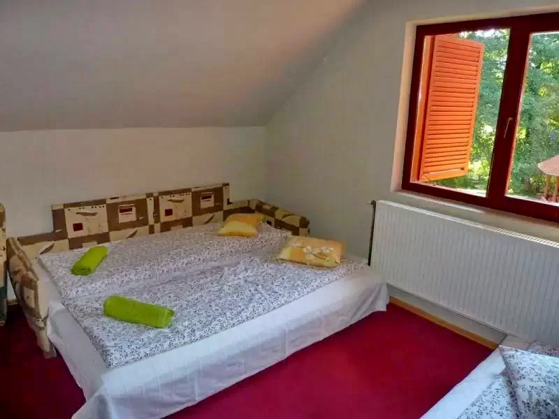 Sub Cetate Cazare | Cabană (K1138-21) Imaginea poate fi supusă drepturilor de autor. Se recomandă contactarea titularului drepturilor.