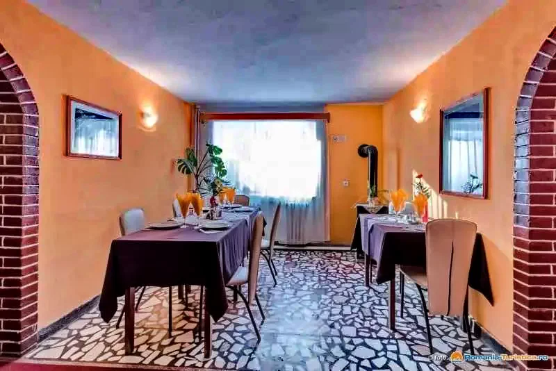 Frumoasa Cazare | Motel (K0089-3) Imaginea poate fi supusă drepturilor de autor. Se recomandă contactarea titularului drepturilor.