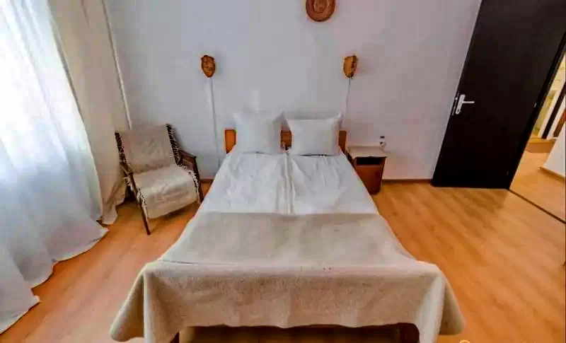 Frumoasa Cazare | Motel (K0089-5) Imaginea poate fi supusă drepturilor de autor. Se recomandă contactarea titularului drepturilor.