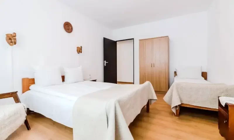 Frumoasa Cazare | Motel (K0089-6) Imaginea poate fi supusă drepturilor de autor. Se recomandă contactarea titularului drepturilor.