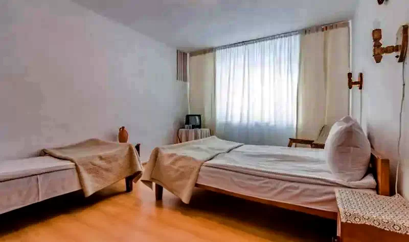 Frumoasa Cazare | Motel (K0089-27) Imaginea poate fi supusă drepturilor de autor. Se recomandă contactarea titularului drepturilor.