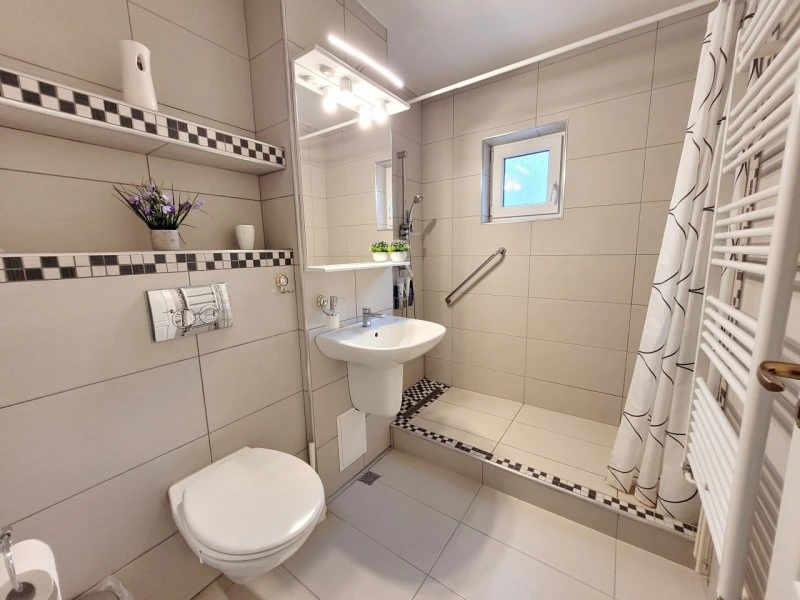 Székelyudvarhely Szállás | Apartman (K1367-10) A kép szerzői jogvédelem alatt állhat. Javasolt a kapcsolatfelvétel a jog tulajdonossal.