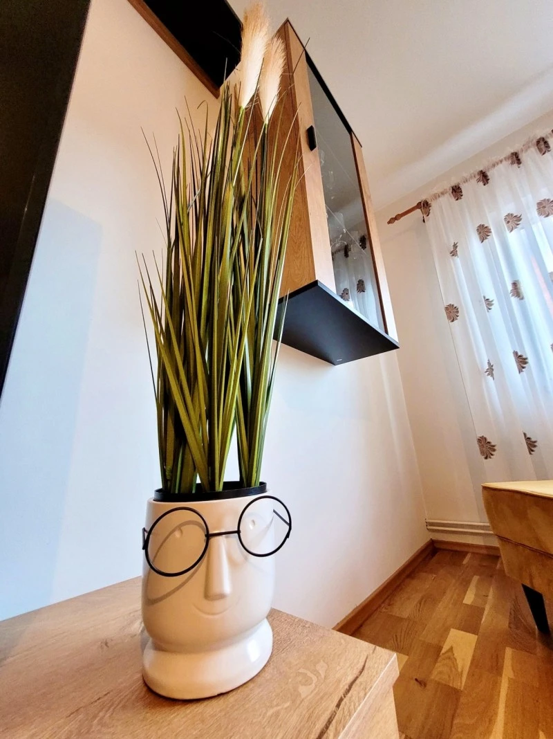 Székelyudvarhely Szállás | Apartman (K1367-28) A kép szerzői jogvédelem alatt állhat. Javasolt a kapcsolatfelvétel a jog tulajdonossal.
