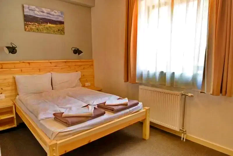 Szállás Băile Tușnad - Pensiunea Sfântu Cristof *** | Tusnádfürdő - Szent Kristóf Panzió ***. A kép szerzői jogvédelem alatt állhat. Javasolt a kapcsolatfelvétel a jog tulajdonossal.